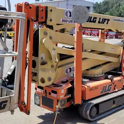 2017 JLG X600AJ Atrium Lift