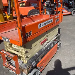 2018 JLG 1932R Scissor Lift