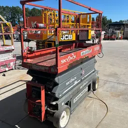 2018 Skyjack SJIII3226 Scissor Lift