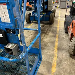 2014 Genie Z-45/25J DC Articulating Boom Lift