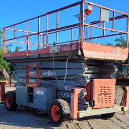 2015 Skyjack SJ9250RT Rough Terrain Scissor Lift