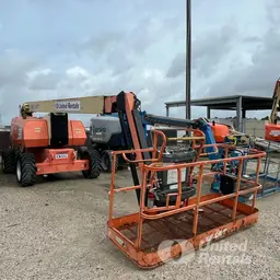 2016 JLG 800AJ Articulating Boom Lift