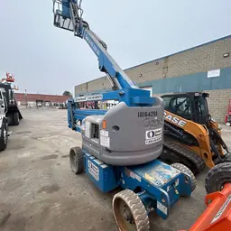 2013 Genie Z-40/23N RJ Articulating Boom Lift