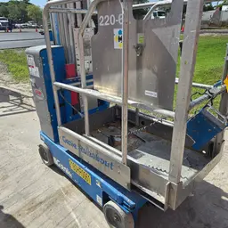 2018 Genie GR-20 Self-Propelled One-Person Lift
