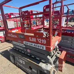 2018 Skyjack SJIII3219 Scissor Lift