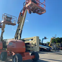 2015 JLG 450AJ Articulating Boom Lift