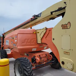 2017 JLG 800AJ Articulating Boom Lift