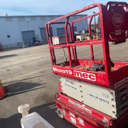 2018 MEC MICRO 19 Scissor Lift