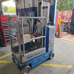 2018 Genie GR-20 Self-Propelled One-Person Lift