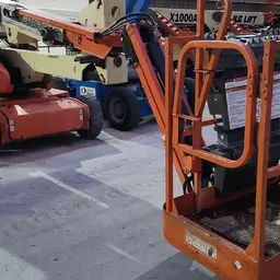 2016 JLG E450AJ Articulating Boom Lift