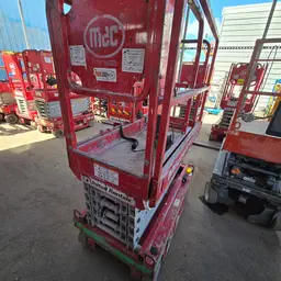 2018 MEC MICRO 19 Scissor Lift