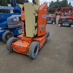 2018 JLG E300AJP Articulating Boom Lift