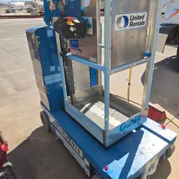 2018 Genie GR-20 Self-Propelled One-Person Lift