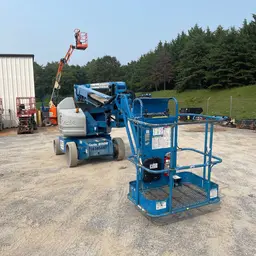2015 Genie Z-40/23N RJ Articulating Boom Lift