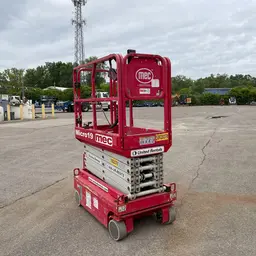 2018 MEC MICRO 19 Scissor Lift
