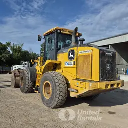 2019 John Deere 624L Wheel Loader