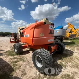 2017 JLG 450AJ Articulating Boom Lift