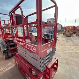 2019 MEC MICRO 19 Scissor Lift