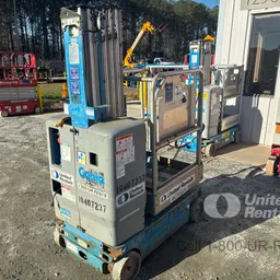 2015 Genie GR-20 Self-Propelled One-Person Lift