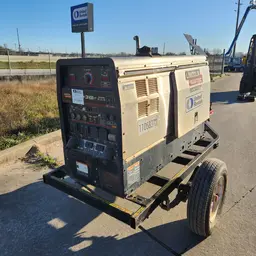 2020 Lincoln Electric VANTAGE 322 Welder