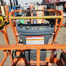 2017 JLG E300AJP Articulating Boom Lift