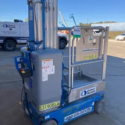 2017 Genie GR-20 Self-Propelled One-Person Lift