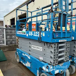 2017 Genie GS-3232 Scissor Lift