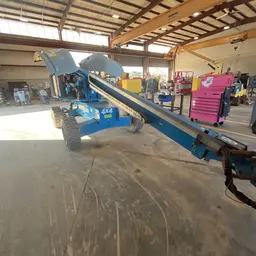 2013 Genie Z-40/23N RJ Articulating Boom Lift