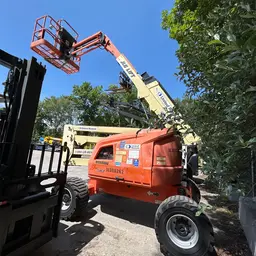 2015 JLG 450AJ Articulating Boom Lift