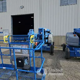 2013 Genie Z-45/25J DC Articulating Boom Lift