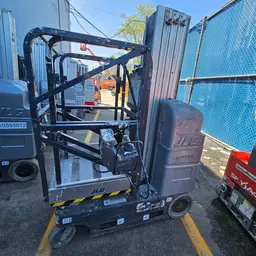 2017 JLG 20MVL Self-Propelled One-Person Lift