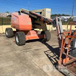 2017 JLG 450AJ Articulating Boom Lift