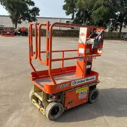 2019 JLG 1230ES Self-Propelled One-Person Lift