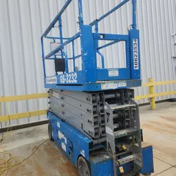 2017 Genie GS-3232 Scissor Lift