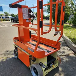 2018 JLG 1230ES Self-Propelled One-Person Lift