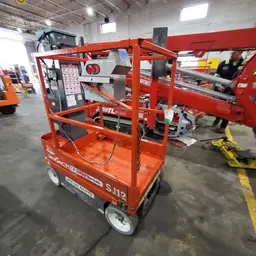 2015 Skyjack SJ12 Self-Propelled One-Person Lift