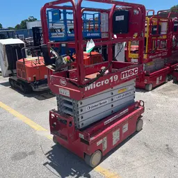 2018 MEC MICRO 19 Scissor Lift