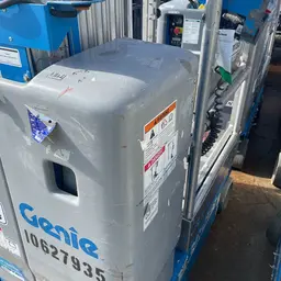 2017 Genie GR-20 Self-Propelled One-Person Lift